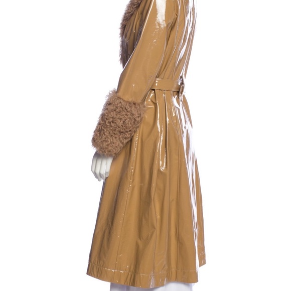 Saks Potts Tan Patent Lamb Leather Coat w/Shearling Collar & Cuffs, Size 2/M - Picture 4 of 5